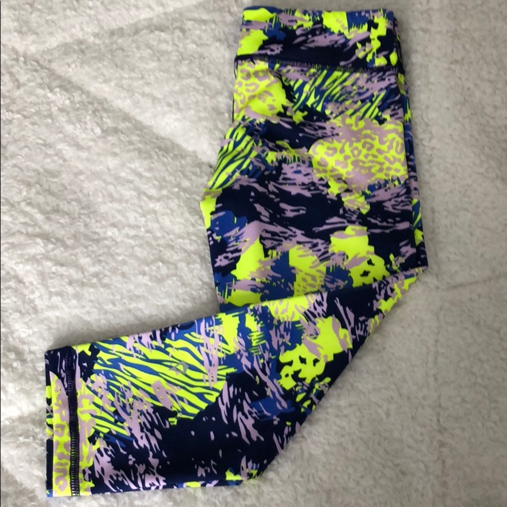 ivivva size 12 cropped leggings